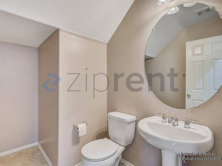 15739 Approach Ave — Photo 8