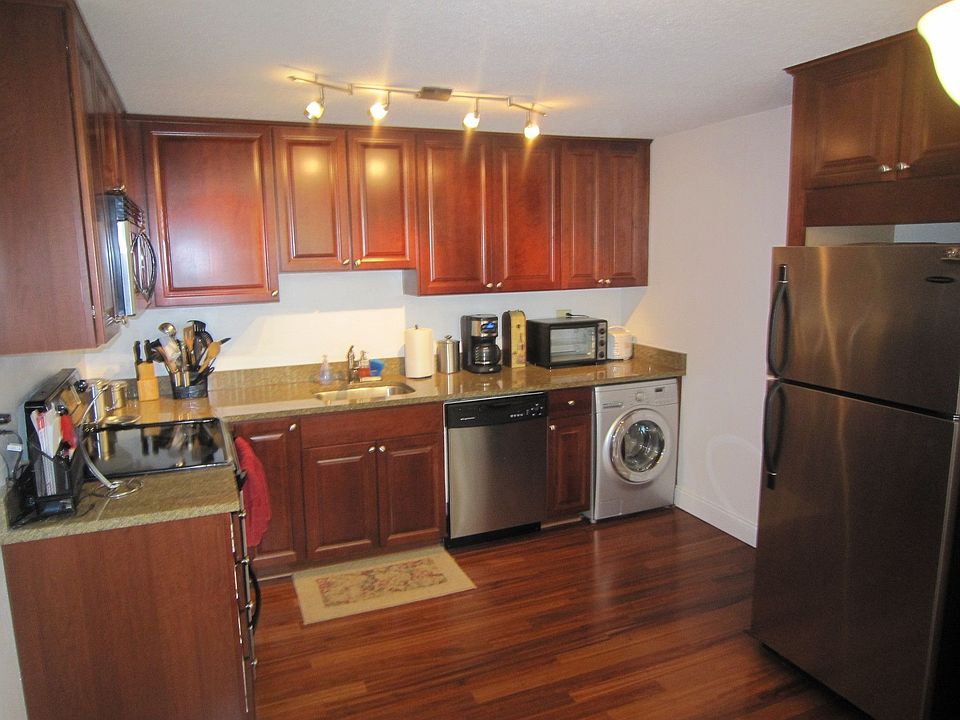 Beautifully updated kitchen