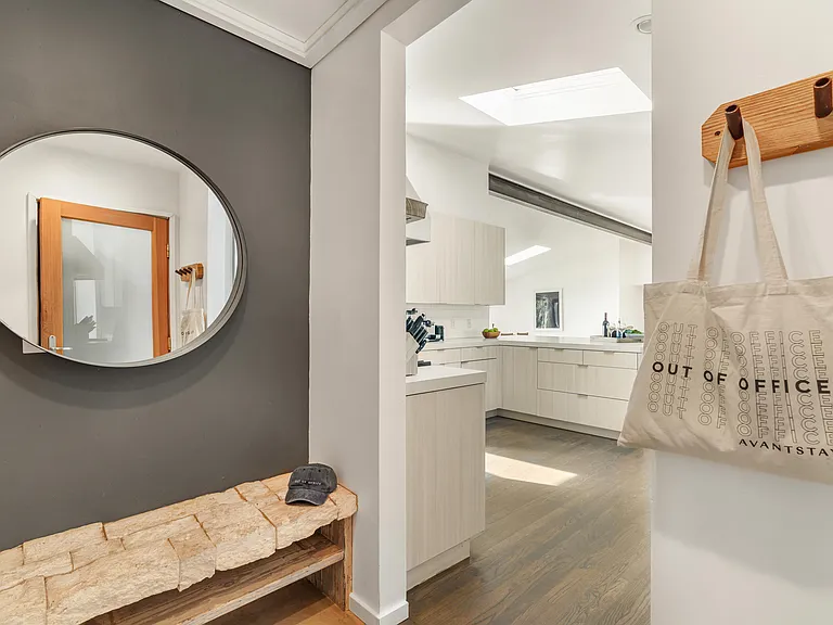 11345 Pacific View Dr — Photo 21