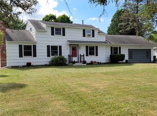 411 Palmer Rd, Churchville, NY 14428