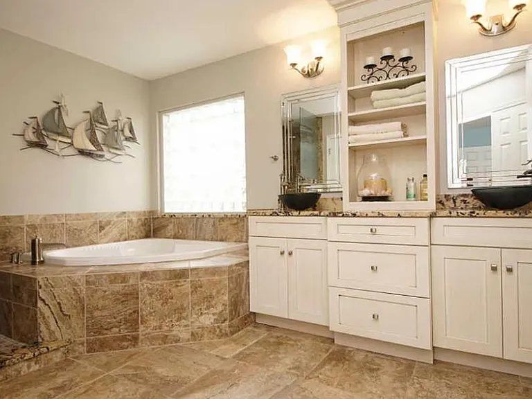 Master Bath