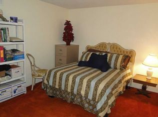 5681 Glen Hill Dr, Bethel Park, PA 15102