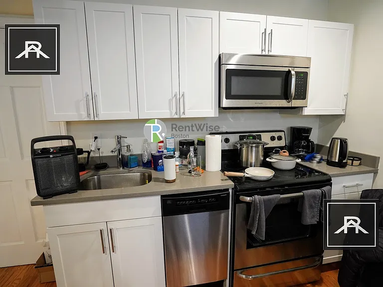 12 Brainerd Rd #17 — Photo 3