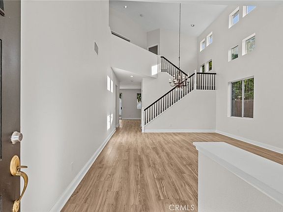 5th image of 18800 Lull St