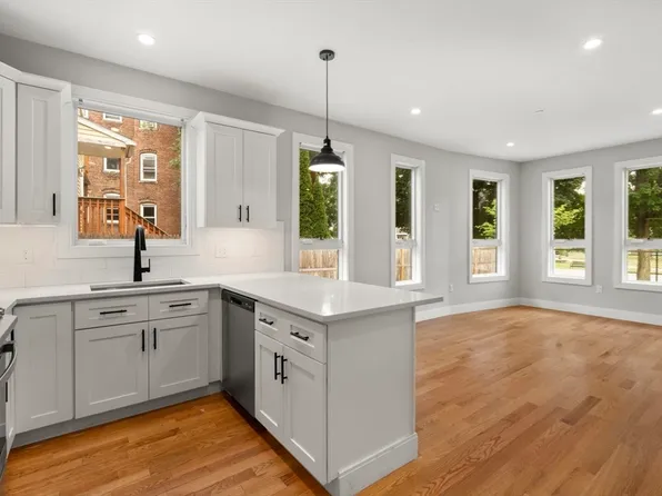 123-123 Centre St #Townhouse 6, Dorchester Center, MA 02124