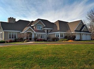 N2007 N Lakeshore Dr, Fontana, WI 53125