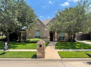 8304 Southridge Ct, North Richland Hills, TX 76182