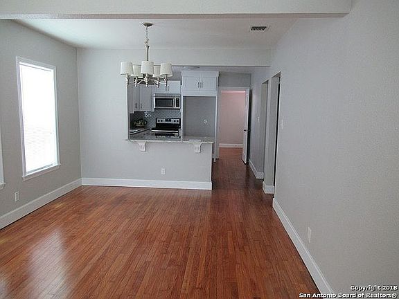 4th image of 619 Elmwood Dr