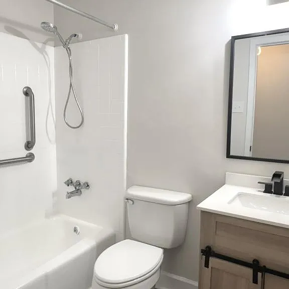 1609 Grandview Dr — Photo 9