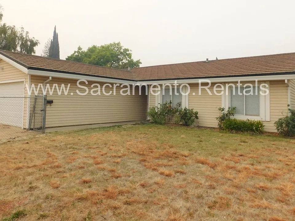 101 Kennelford Cir