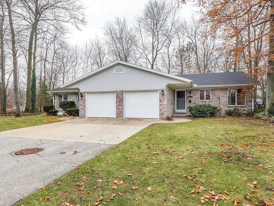 1st image of 3655 Ramblewood Dr