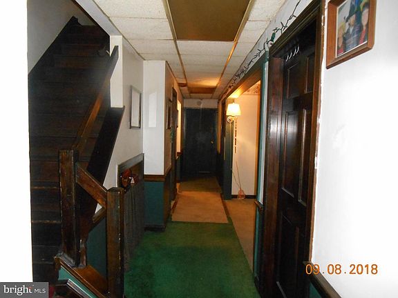 4th image of 108 Clinton St