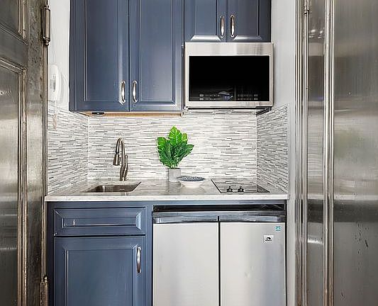 4th image of 25 Tudor City Pl APT 1420