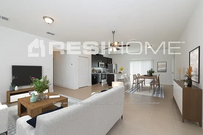 318 Daffodil Ln — Photo 4