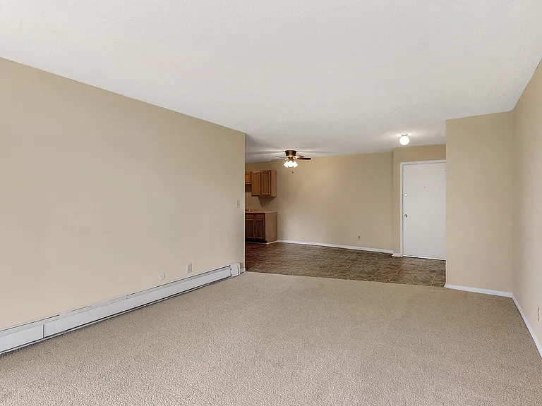 Oak Valley Apartments — Photo 75