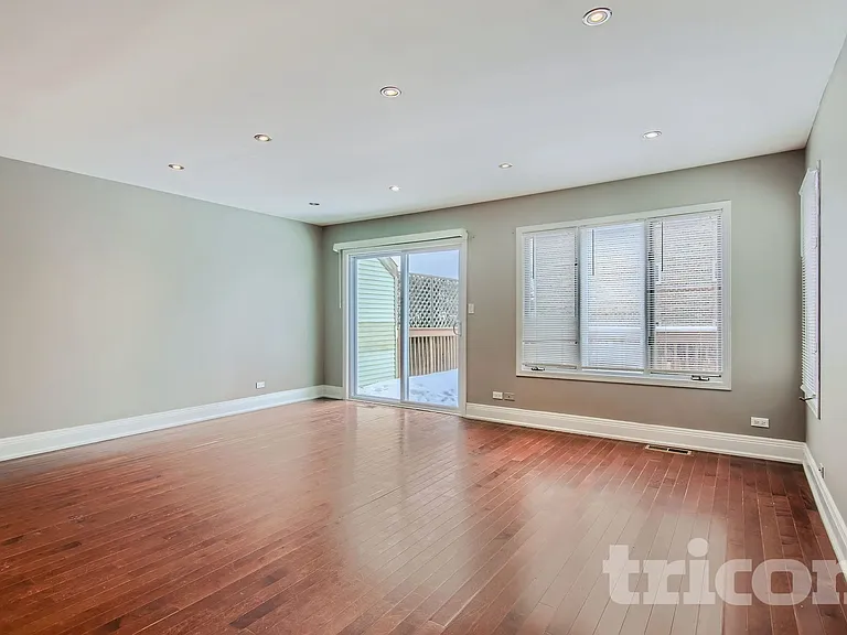 11059 Catherine Dr — Photo 18