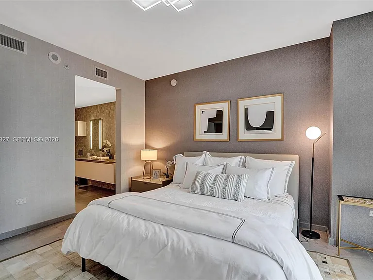 88 SW 7th St #1408 — Photo 40
