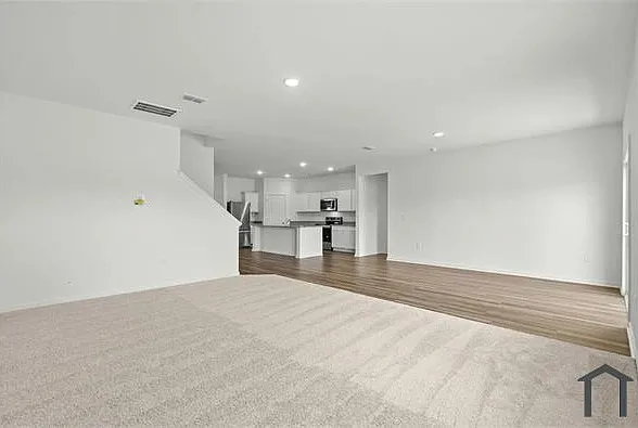 1214 Lambert Dr — Photo 12