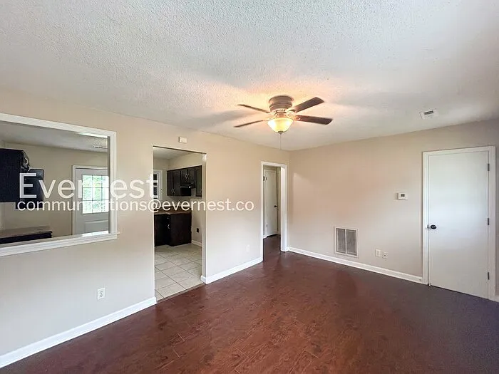 4909 Buford Ave — Photo 7
