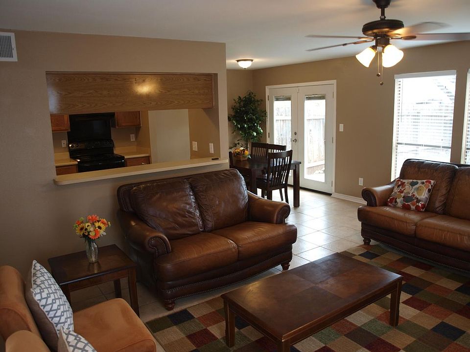 Living Rm