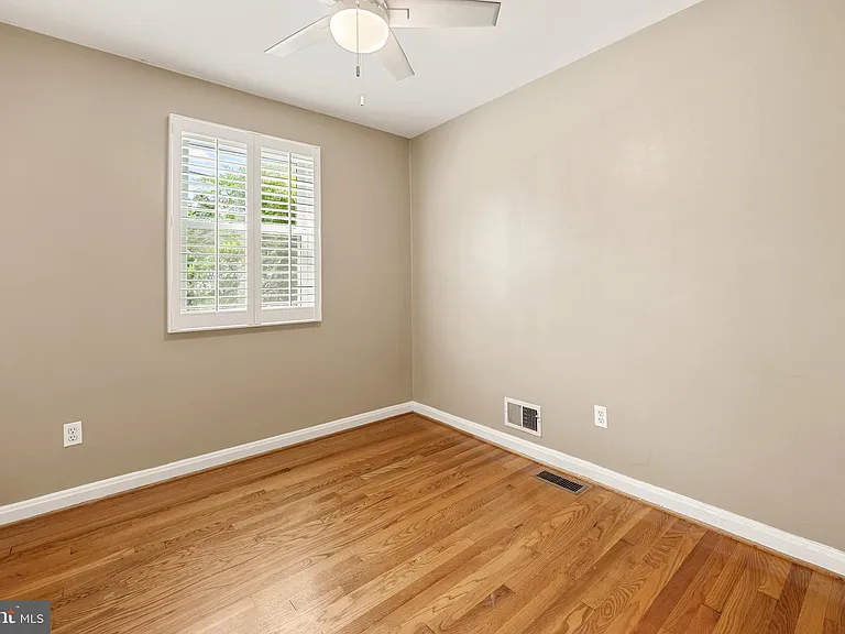 11809 Timber Ln — Photo 14