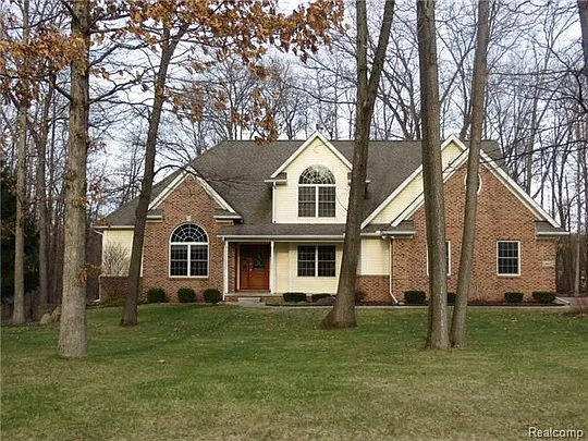 1462 Thorn Ridge Dr photo 1