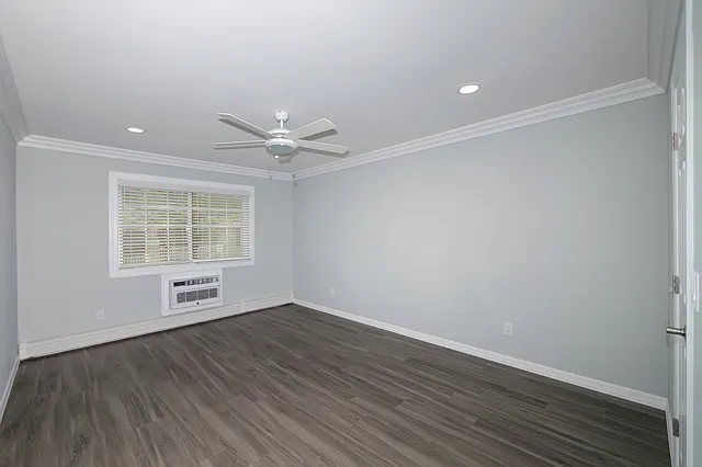 Fairfield Townhouses At Holtsville — Photo 36