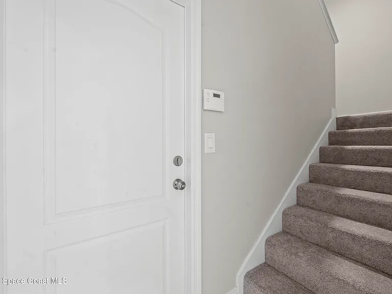 768 Harrier Ct — Photo 43