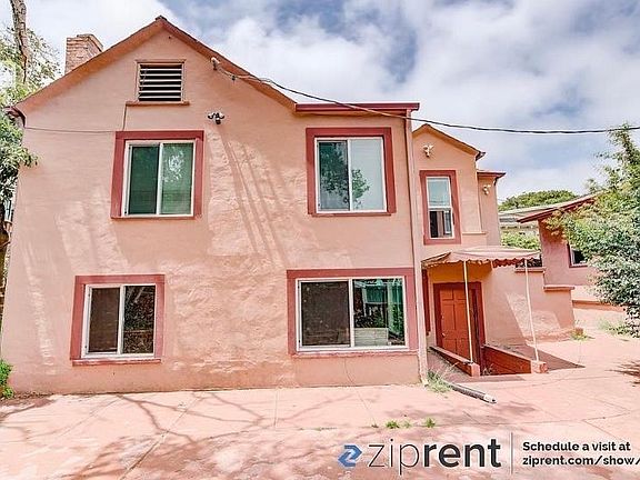 unit view from courtyard (457B is upstairs)