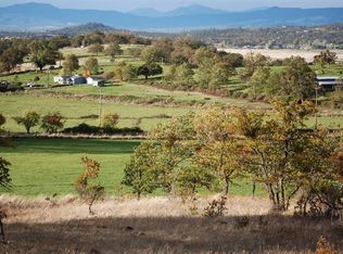 1500 Ball Rd, Eagle Pt, OR 97524