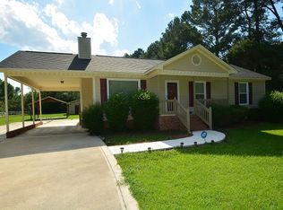 1352 Little Divine Rd, Selma, NC 27576