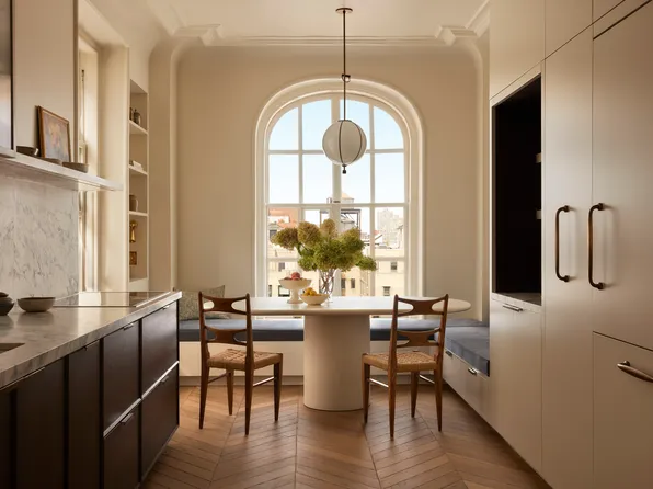 2109 Broadway image 1 of 18