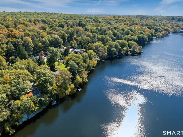 34 Quonnipaug Lane, Guilford, CT 06437