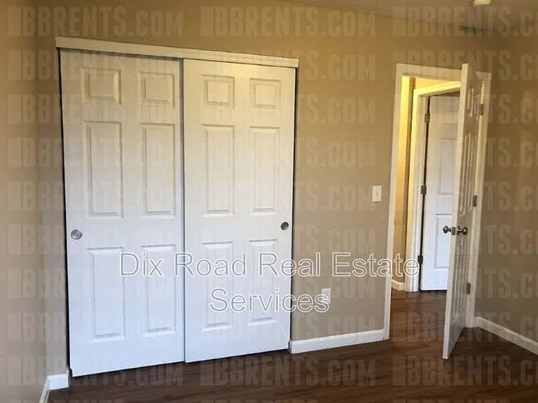 449 Draft Ct — Photo 11
