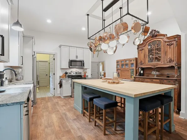 602 Appaloosa Trl, Bahama, NC 27503