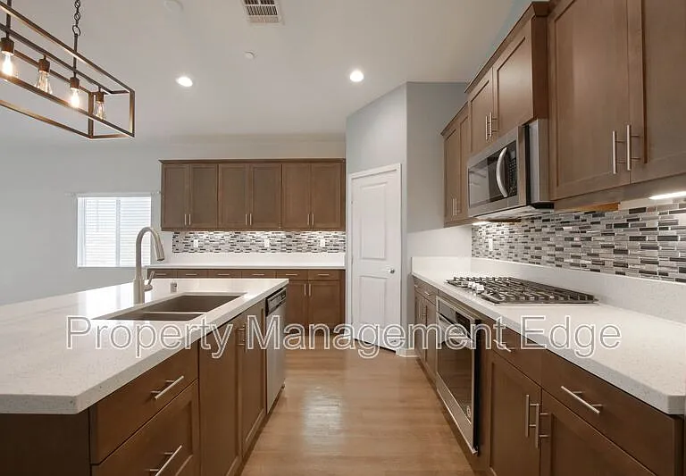 30913 Chuckwagon Ct — Photo 8