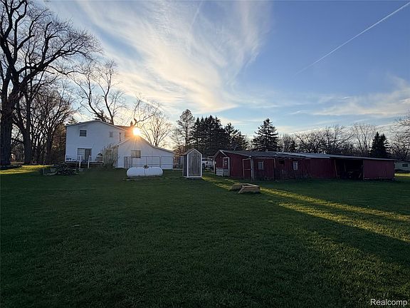 4th image of 6038 Byron Rd