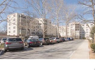 3 Stoneleigh APT 4B, Bronxville, NY 10708