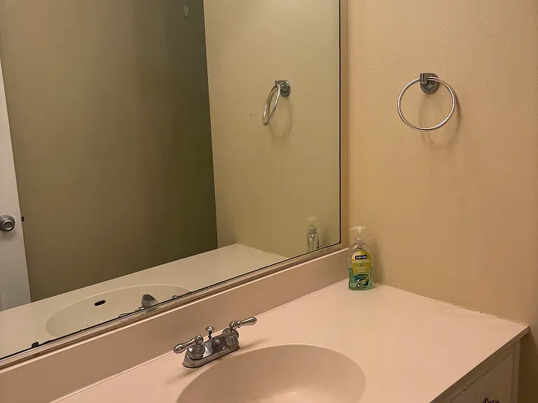 2075 Ascot Dr #120 — Photo 22