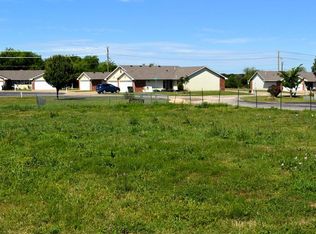 208 Preston Cir, Mabank, TX 75147