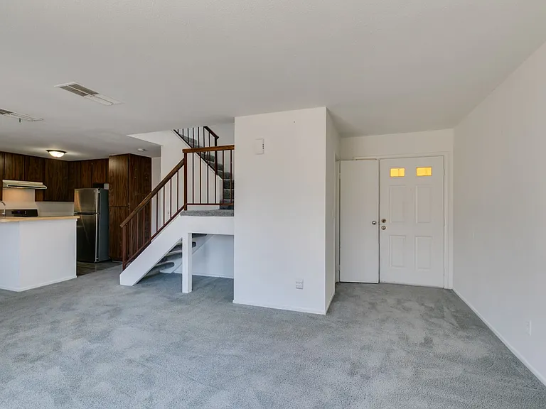 4335 Galore Ave — Photo 9