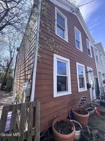 2nd image of 216 Front Street