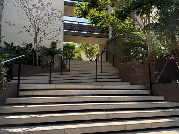 1621 Hotel Cir S Unit E202