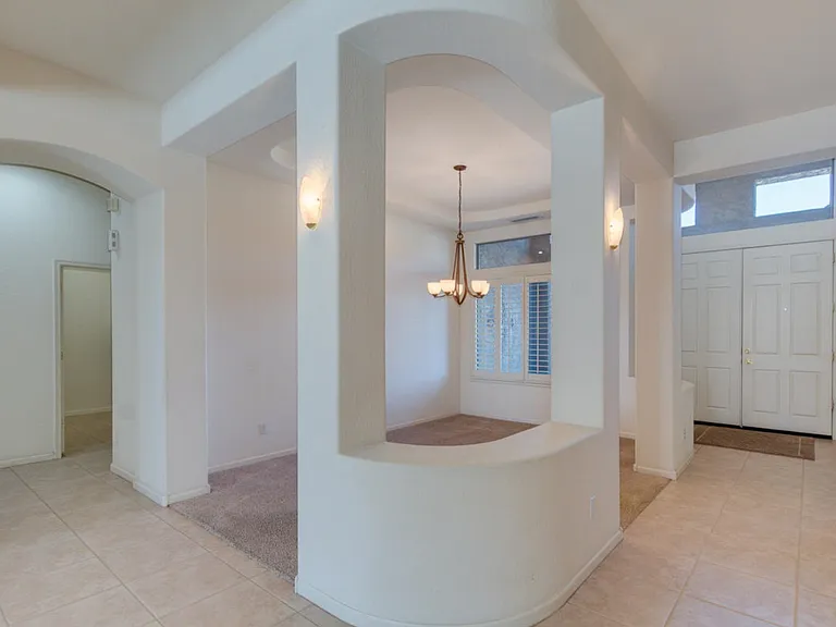 269 W Kingbird Dr — Photo 4