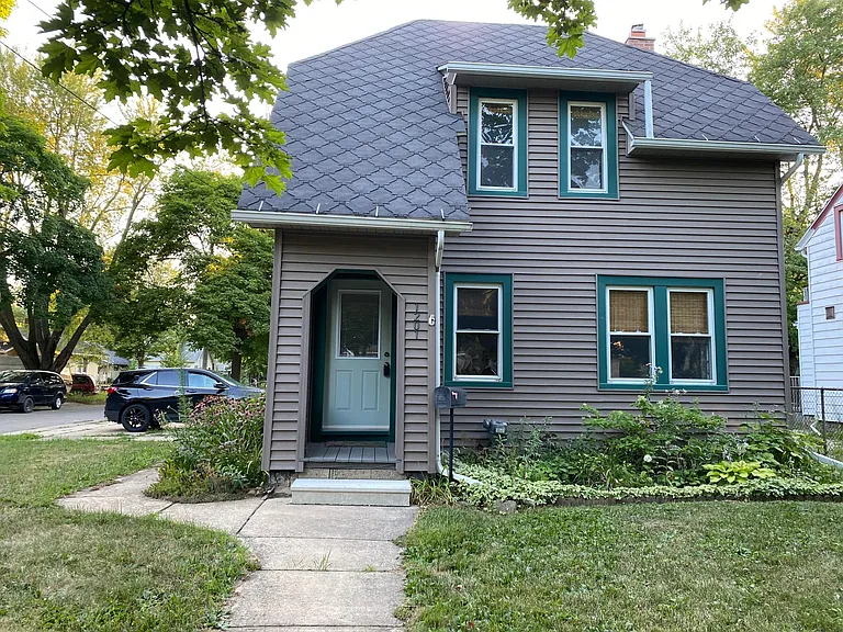 1201 N Jenison Ave — Photo 16