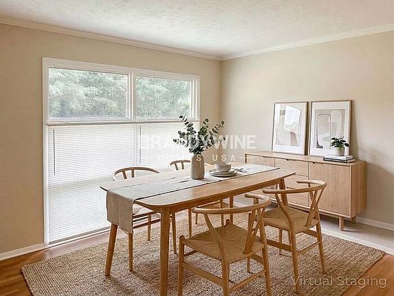 3rd image of 1357 Heather Cir