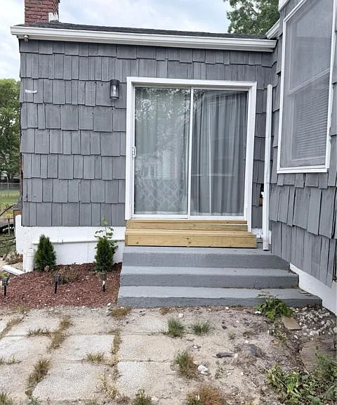 4 Julie Ln — Photo 6