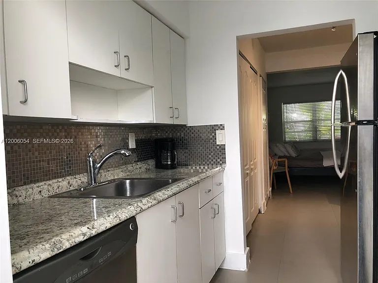 911 Meridian Ave #105 — Photo 15