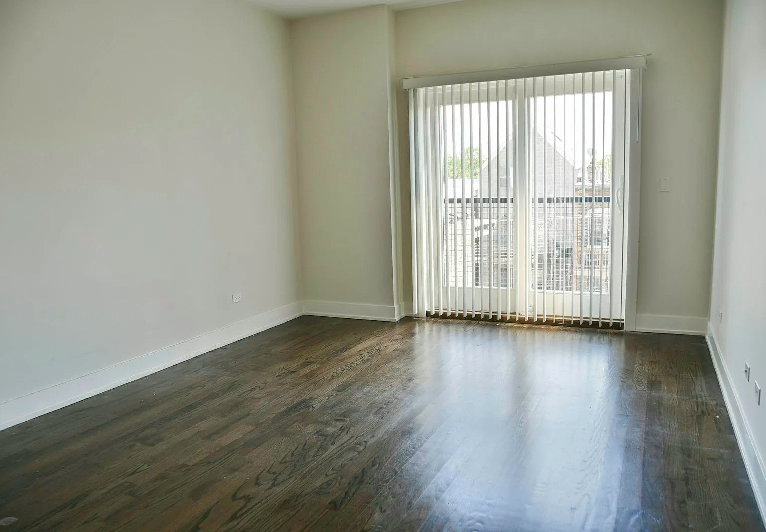 2127 W Division St — Photo 3