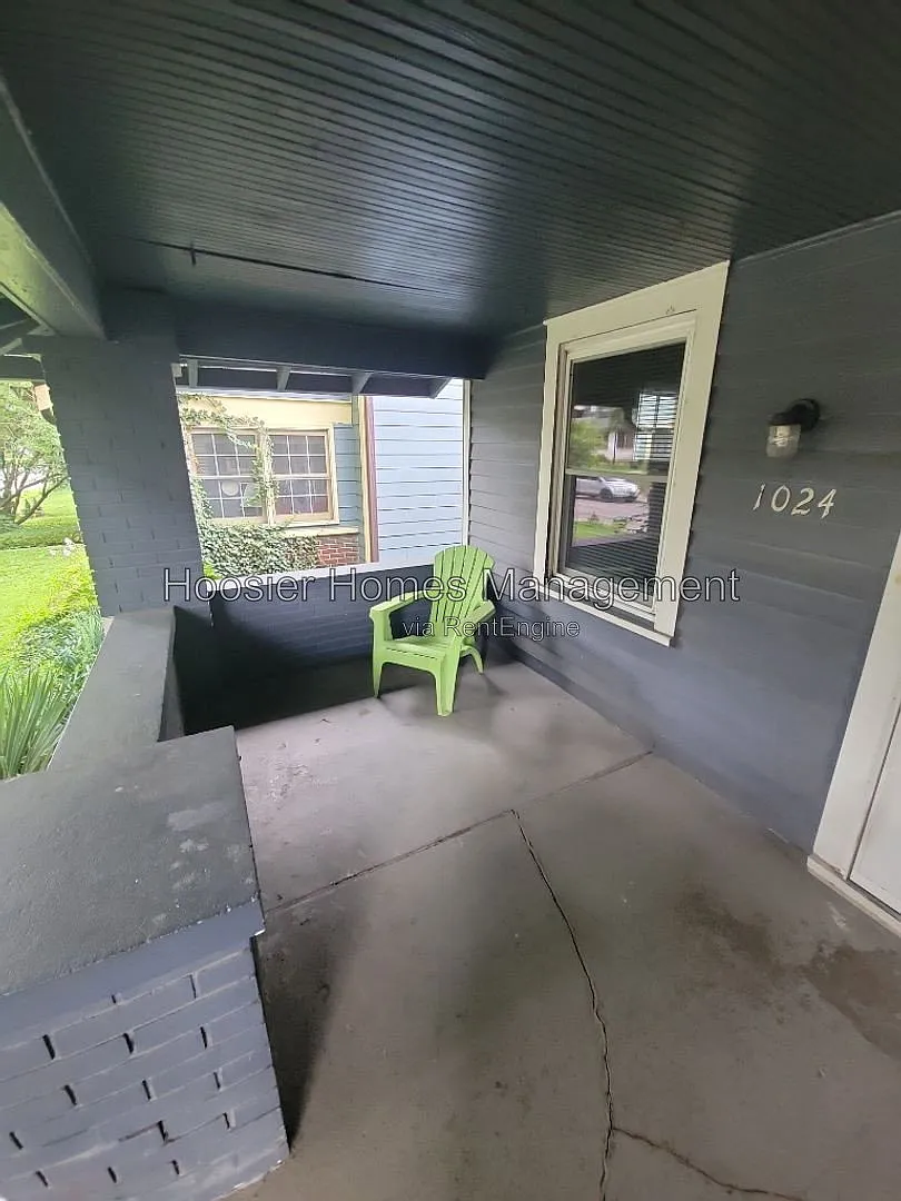 1 bed, 1.0 bath, $975 — Photo 2